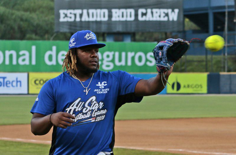 Guerrero trabaja duro en su físico y bateo para 2020